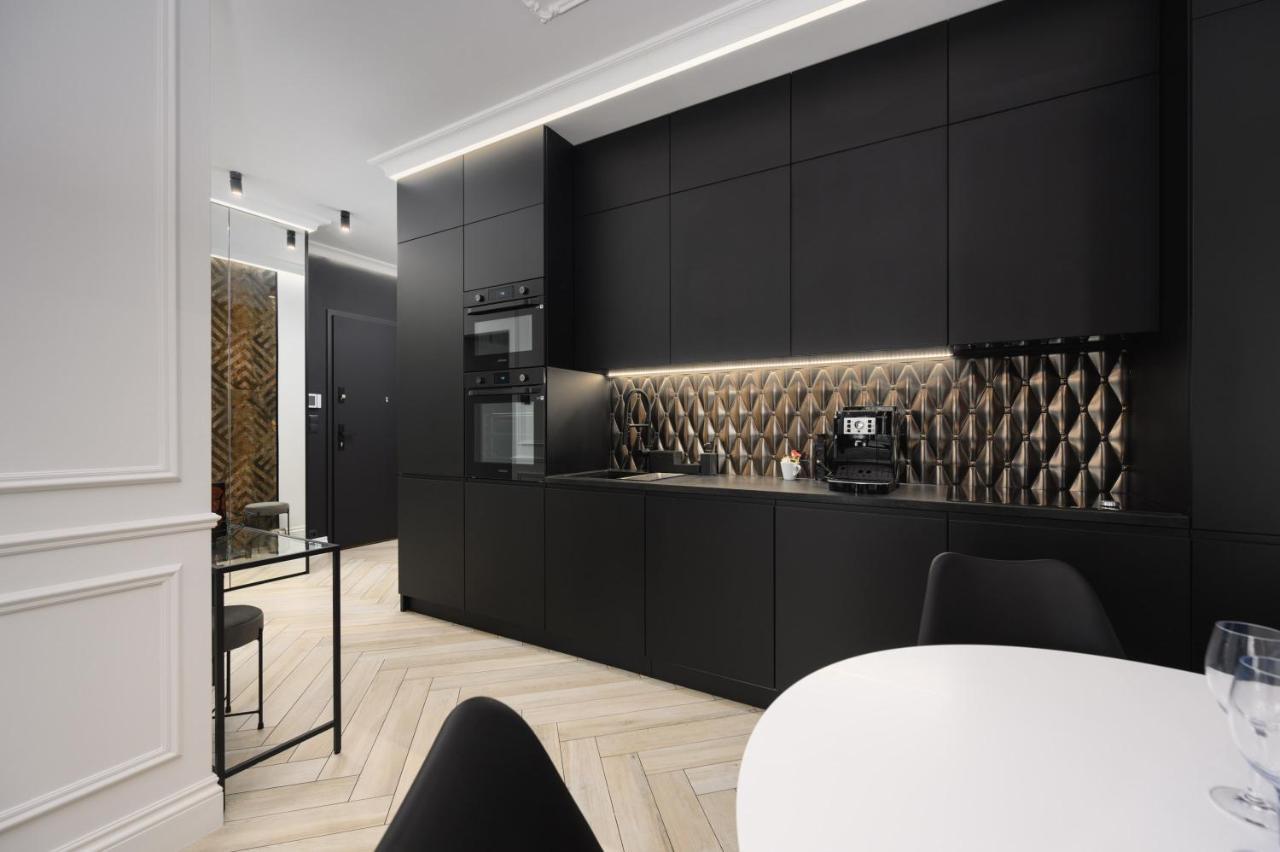 Black Diamond With Terrace - Botanica Jelitkowo By Oneapartments * Гданськ