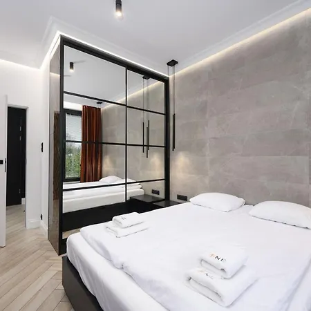 Black Diamond With Terrace - Botanica Jelitkowo By Oneapartments Gdansk Exterior photo